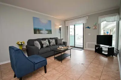 Image de SeaSpray 103, Oceanside Condo in Atlantic Beach, Nc!