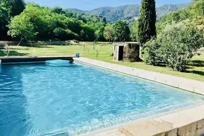 Image de Mas provençal dans le triangle d'or du Luberon