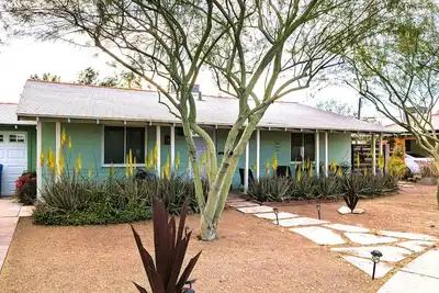Image de Cozy Cottage, Close to downtown and restaurants