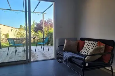 Image de Studio avec terrasse très lumineux