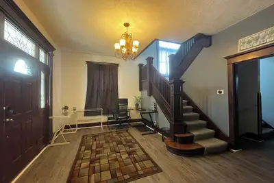 Image de Spacious Home close to Downtown