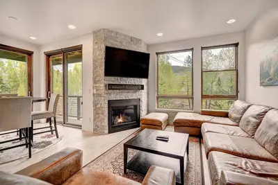 Image de Blue River Flats in Silverthorne, amazing location and panoramic mountain views