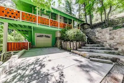 Image de Sequioa Cottage: Feel the Love and Escape!