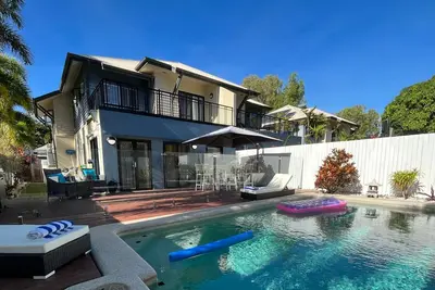 Image de Tranquil Bali-Style 4Br Lux Beachside Townhouse