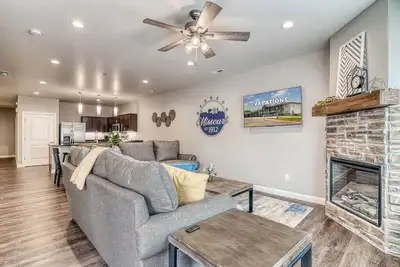 Walk In Unit! Access to Indoor Pool!