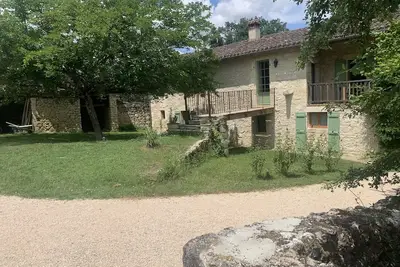 Image de Gîte de charme indépendant piscine (La maison douce)