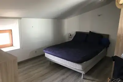 Image de Maison du 15 Siècle Autour Champs et Bois