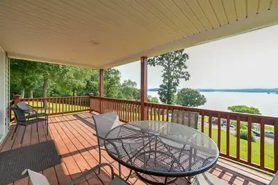 Image de Deck & Water View: Cozy Kentucky Lake Getaway