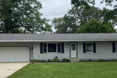 Image de Lovely three bedroom home in a quiet neighborhood