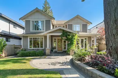 Image de 1 bed, 1 bath suite with laundry, full kitchen, great neighbourhood.