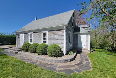 Image de Cozy Cape Located In The Beautiful Seaside Town of Mahone  Bay