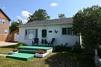 Image de Property located close to the beach, park, grocery store and restaurants. \n