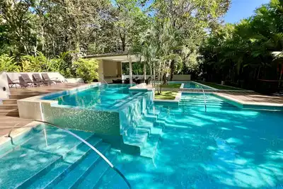 Image de Luxury, Comfort, Security & Walk to the Beach to Enjoy the Best of Costa Rica