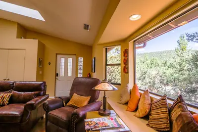 Image de New Listing ~ Roadrunner Retreat 3 Bed 2 Bath In West Sedona