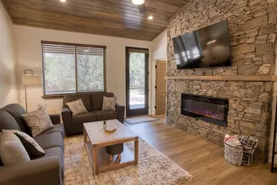 Image de New Show Low Retreat