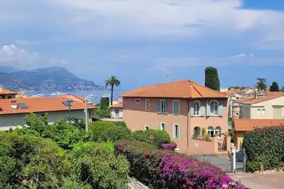 Image de Appartement avec terrasse et vue mer