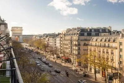 Image de Wagram Suite Nestled on the Tree-lined Boulevard Haussmann of Champs Elysees