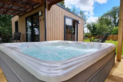 Image de Cottage le Chêne Avec Jacuzzi Privatif