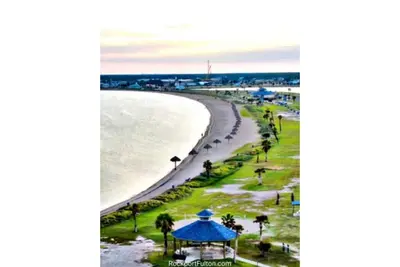 Image de Pure Elegance \nSan Antonio's Royal Paradise 3 bedroom 2 bath