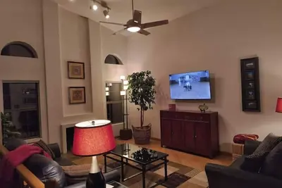 Image de Hiking and City Lights - The Abode at Lookout Mountain