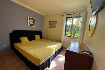 Image de Casa t3, Térrea com Churrasco e Acesso Direto ao mar