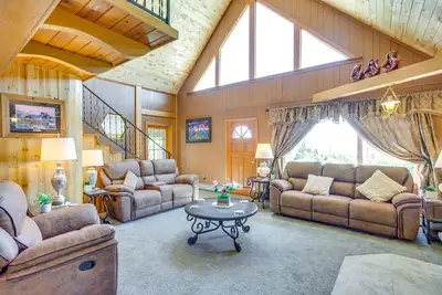 Image de Sunny Cedaredge Home w\/ Mtn Views - Hike & Fish!