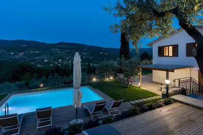 Terrazza sulla Valle 4+2, Emma Villas