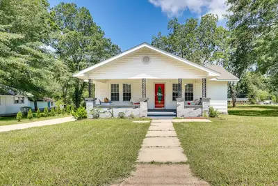 Image de Historic Arab Home: 12 Mi to Guntersville Lake!
