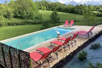 Image de Maison en Pierres, Gîte les Combelles, spa