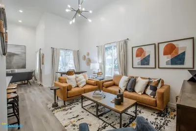 Image de The Lux at the Brooks on 40th