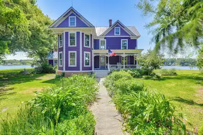 Image de Bayfront Heathsville Home w/ Crabbing Pier!