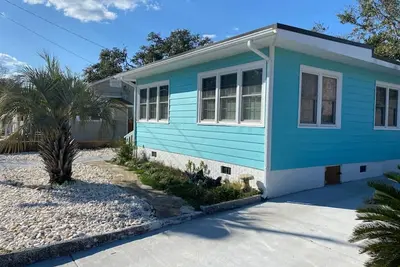 Image de “The Sea Shanty\" Classic Beach Cottage - Mins to Cb Boardwalk and Beach Access