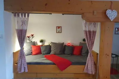Image de Non-smoking vacation apartment, 65 m², separate bedroom, living room with open kitchen, 2 WCs, balcony