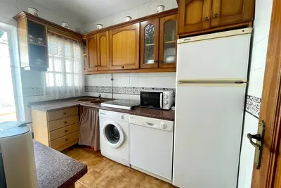 Image de Er SentĂ, maison Ă cĂ´tĂ© de la plage.