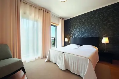 Image de Get Ready for Blissful Getaway! Outdoor Pool, Pet-friendly and Free Parking!