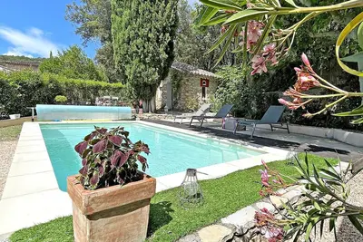 Image de La maison d'Angèle, maison de famille avec piscine