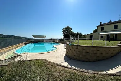 New! Cottage on the hill. With swimming pool a few km from the sea.