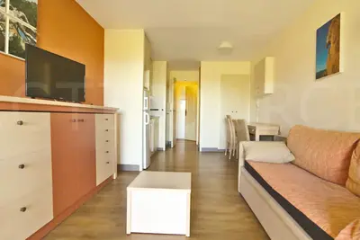 Image de Duplex 3 pièces avec solarium et accès piscine à Cap Esterel