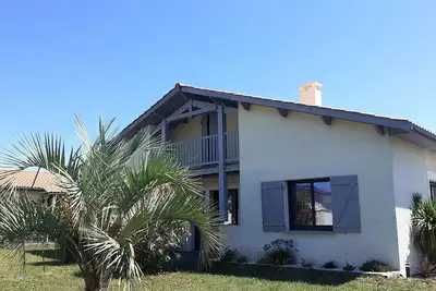 Image de Maison Avec Piscine à 30 Minutes des Plages et de Bordeaux