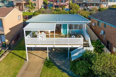 Image de Charming Beach Cottage - 39 Kianga Parade