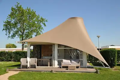 Image de Luxe Inrichting, Met Badkamer en Terras, Alle Faciliteiten op Loopafstand