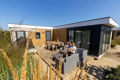 Image de Stay in the modern and spacious Zonneweelde Lodge and be on the beach in no time