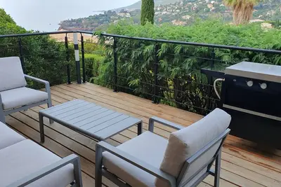 Image de Studio à Théoule-Miramar avec magnifique vue mer