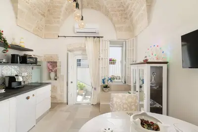 Image de Stairway with Jacuzzi