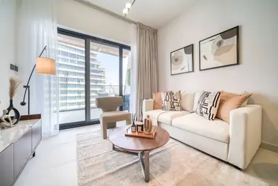 Image de Refined 1br at Binghatti Creek Al Jadaf by Deluxe Holiday Homes