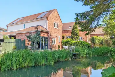 Image de Moorhen Lodge - a town house that sleeps 6 guests in 2 bedrooms