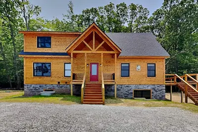 Image de Casamigos | Newly Built Log Cabin + Private Hot Tub in Gated Community
