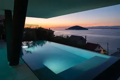 Image de Villa Trinity - Hillside villa with Sea View and Infinity Pool