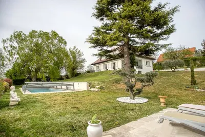 Image de Villa Avec Piscine à 20 min de Lyon