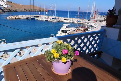 Glaros cosy home, with incredible sea view, in front of the Astypalaia harbor